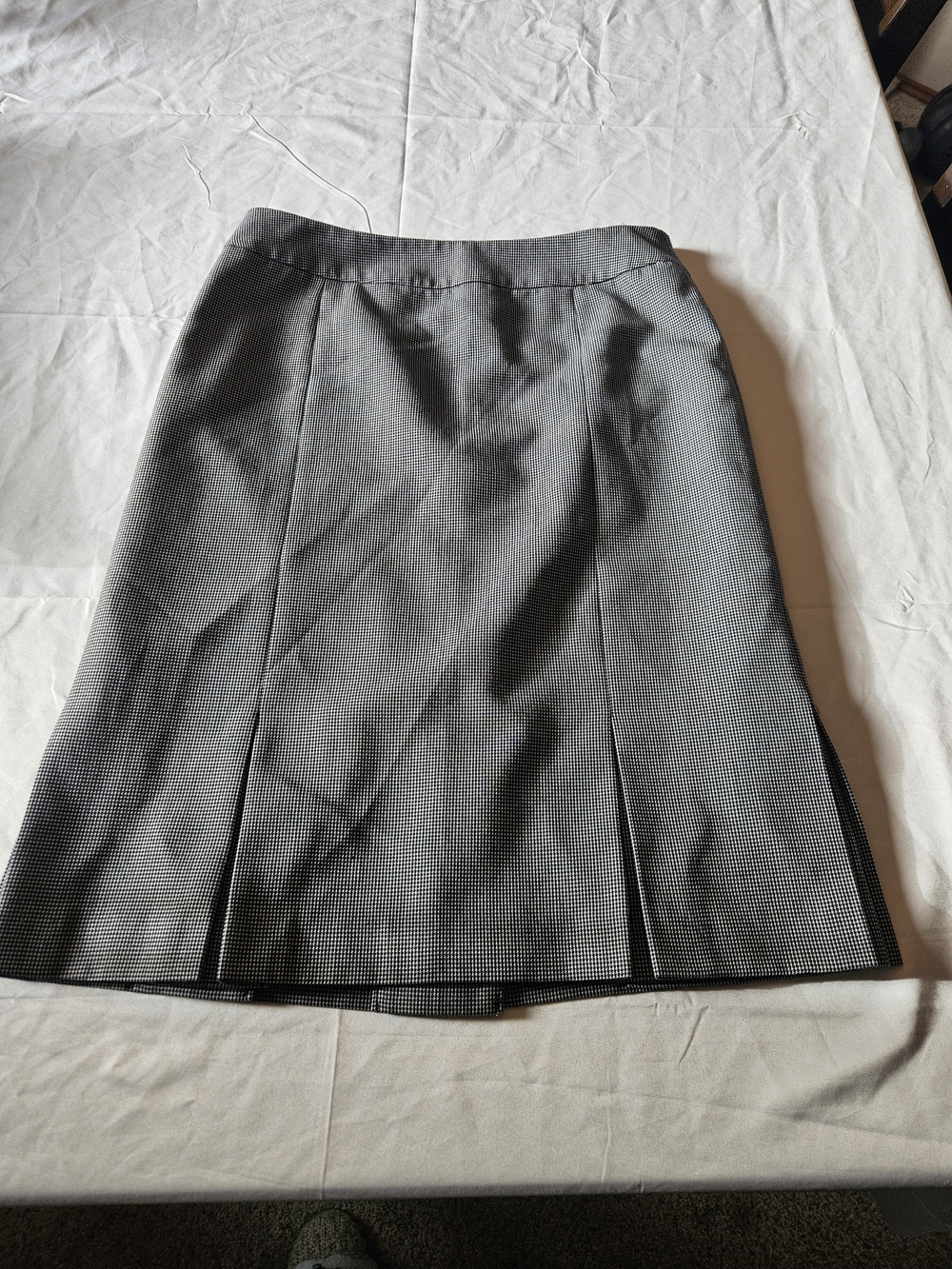 Jones New York Gray Micro-Check Pencil Skirt